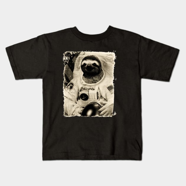 Sloth Astronaut Kids T-Shirt by ThomaneJohnson